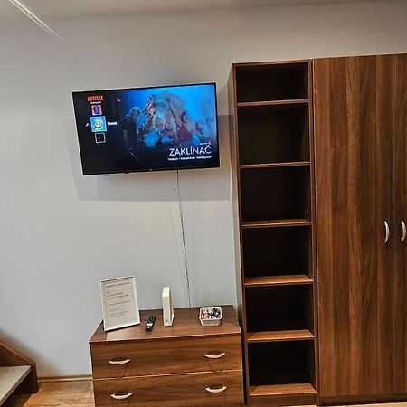 City Apartment Братислава Экстерьер фото