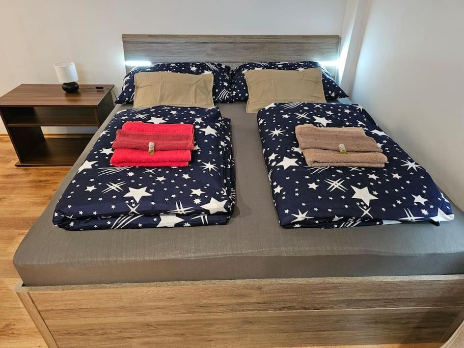 City Apartment Братислава Экстерьер фото